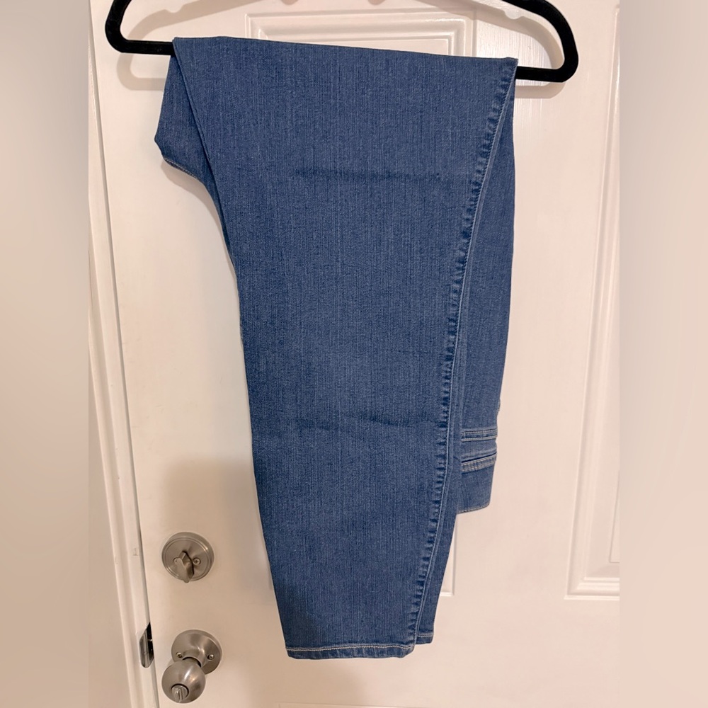 Torrid jeans - Picture 3 of 8
